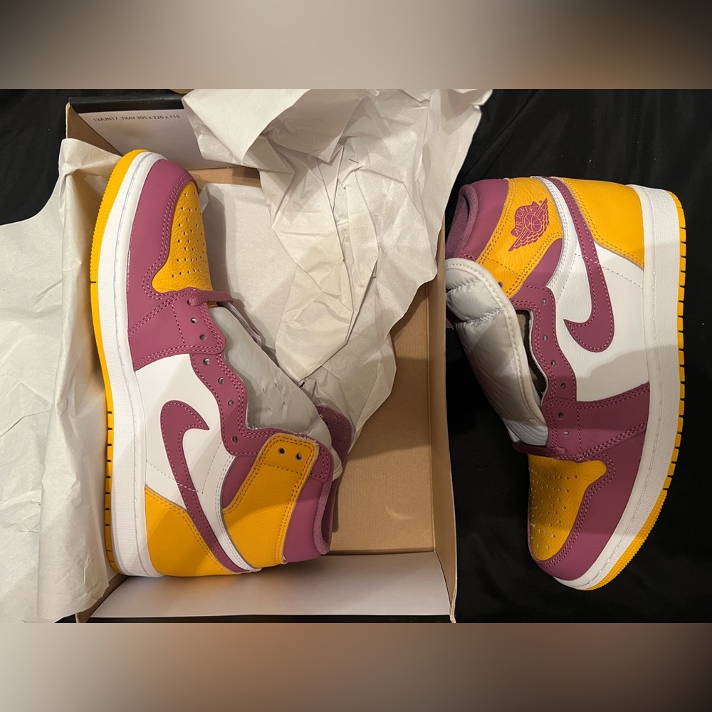 Air Jordan 1 Retro High OG Purple and Yellow